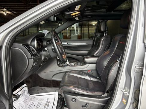 Used 2019 Jeep Grand Cherokee Trailhawk w/ Trailhawk Luxury Group image 19