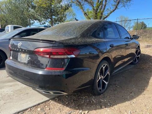 Used 2020 Volkswagen Passat 2.0T R-Line FWD image 2