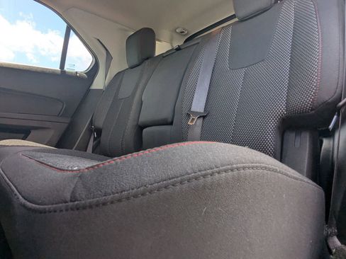 Used 2017 Chevrolet Equinox LT w/ Convenience Package FWD image 12