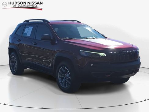 Used 2020 Jeep Cherokee Trailhawk w/ Trailer Tow Group image 1