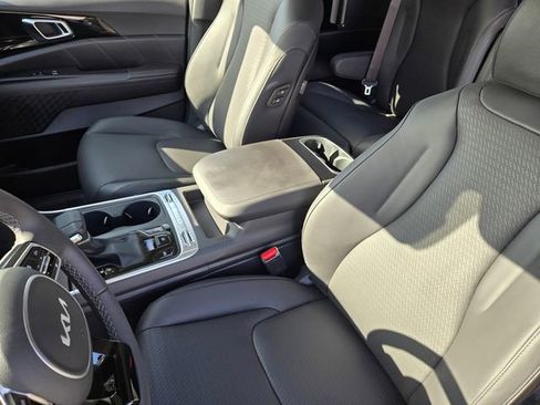 New 2026 Kia Carnival SX Prestige FWD image 19