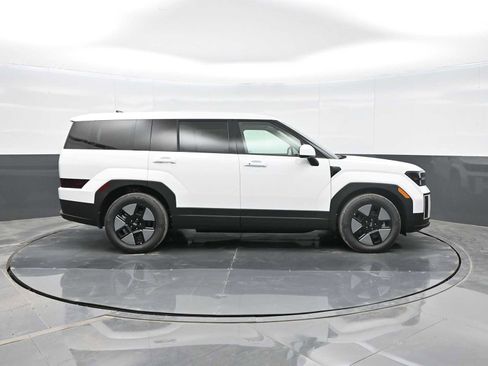 New 2026 Hyundai Santa Fe SE image 9