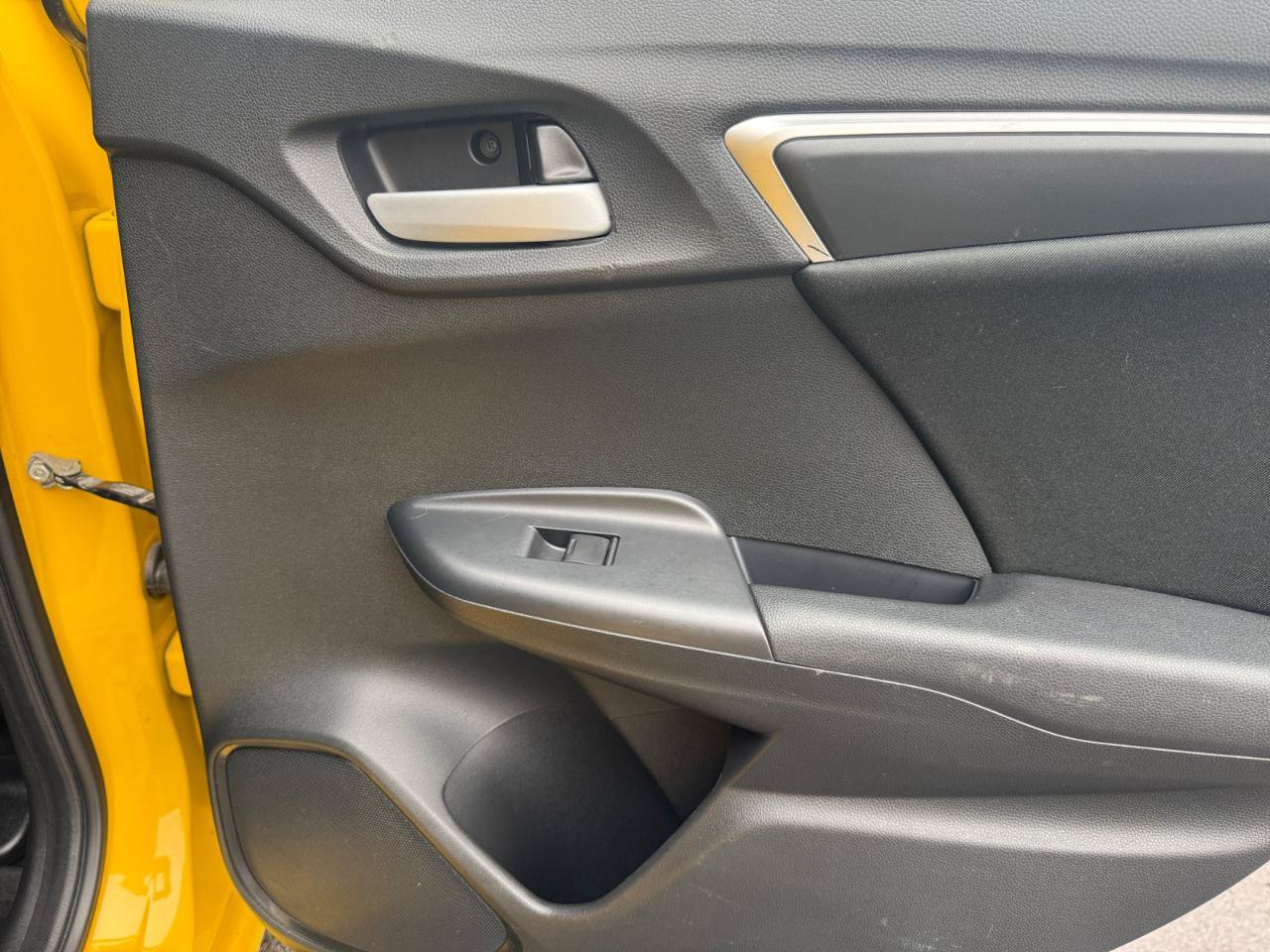 Used 2018 Honda Fit LX image 25