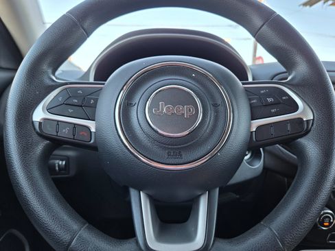 Used 2018 Jeep Compass Sport image 17