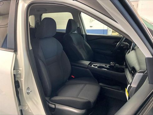 Used 2026 Nissan Rogue S AWD/4WD image 11