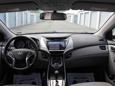 Used 2013 Hyundai Elantra GLS w/ Preferred Pkg FWD image 23