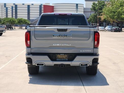 Used 2025 GMC Sierra 1500 Denali Ultimate AWD/4WD image 6