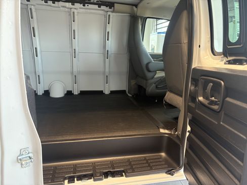 New 2025 Chevrolet Express 3500 Extended w/ Driver Convenience Package image 9