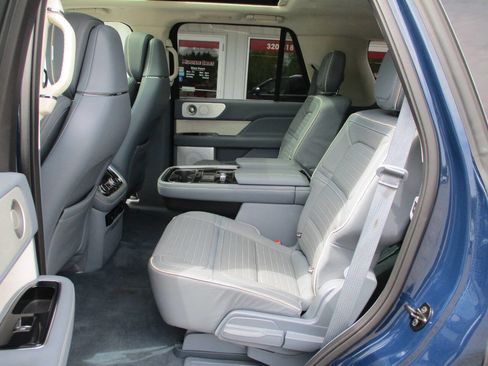 Used 2018 Lincoln Navigator Black Label AWD/4WD image 21