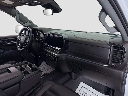 Used 2024 Chevrolet Silverado 1500 LTZ image 18