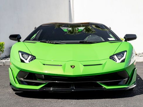 Used 2020 Lamborghini Aventador SVJ image 4