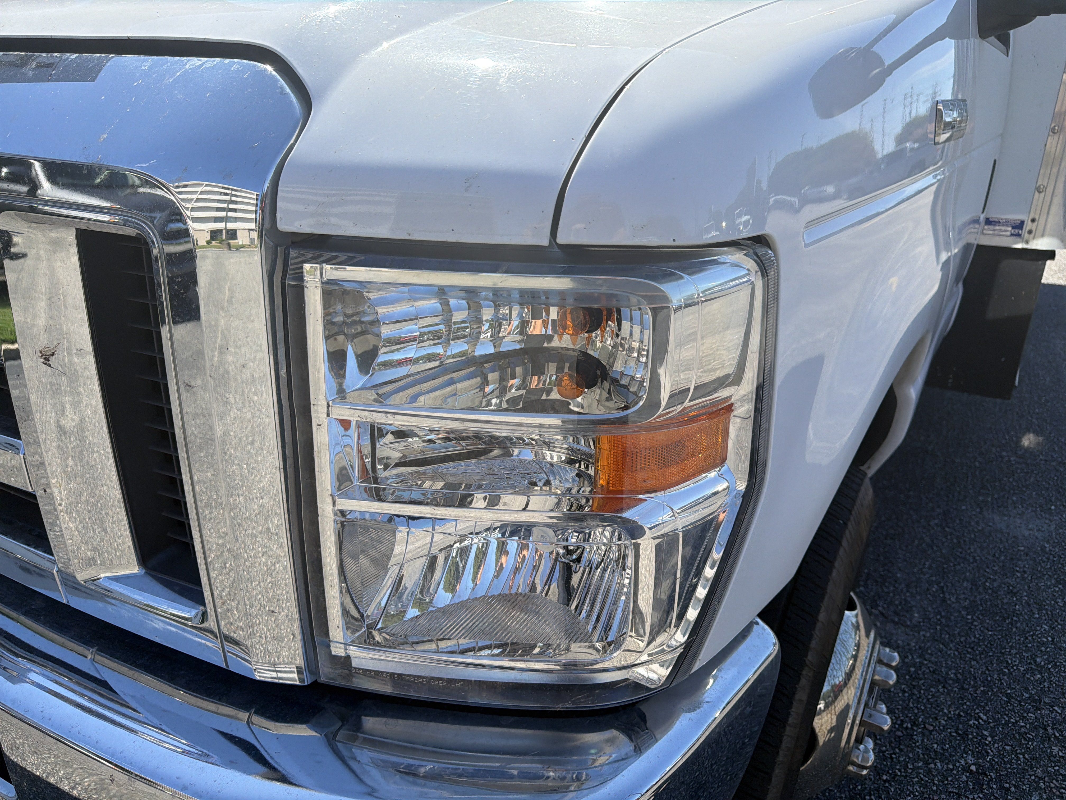 Used 2019 Ford E-450 and Econoline 450 Super Duty w/ Power Windows & Locks Group RWD image 5