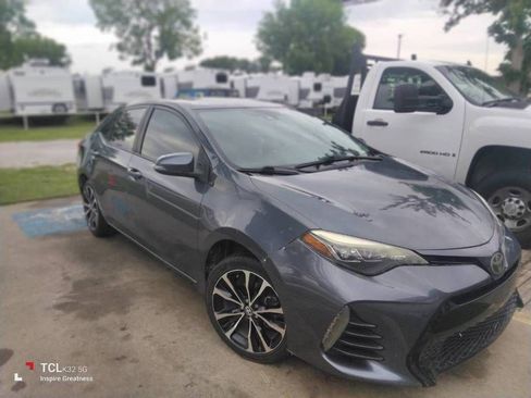 Used 2018 Toyota Corolla SE w/ SE Premium Package FWD image 1