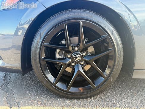Used 2023 Honda Civic Sport image 10