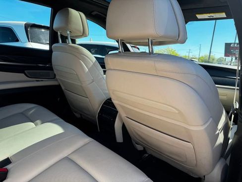 Used 2014 BMW 750i RWD image 24