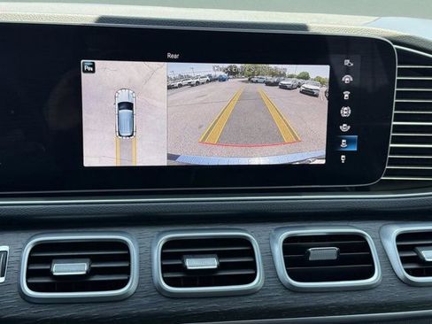 Used 2021 Mercedes-Benz GLE 350 4MATIC image 11
