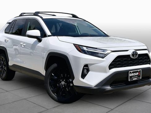 Used 2024 Toyota RAV4 XLE Premium FWD image 3