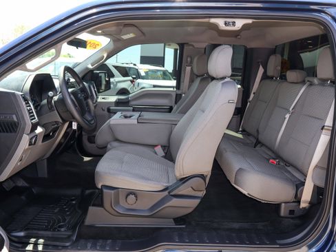 Used 2016 Ford F150 XLT AWD/4WD image 13