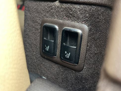 Used 2019 Mercedes-Benz GLS 450 4MATIC image 25