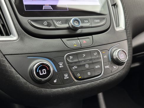 Used 2024 Chevrolet Malibu LT image 12