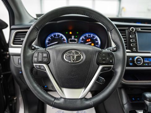 Used 2016 Toyota Highlander Limited Platinum AWD/4WD image 29