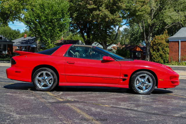 Used 1999 Pontiac Firebird Formula RWD image 9
