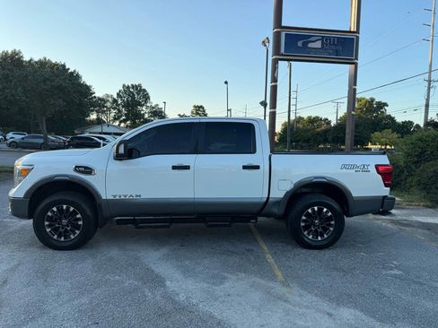Used 2017 Nissan Titan PRO-4X image 2