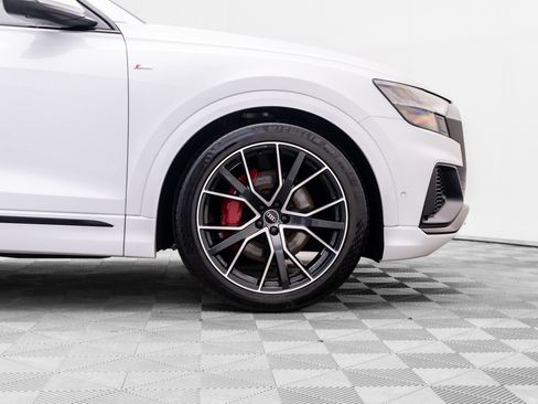Used 2022 Audi Q8 Prestige w/ Prestige Package AWD/4WD image 30