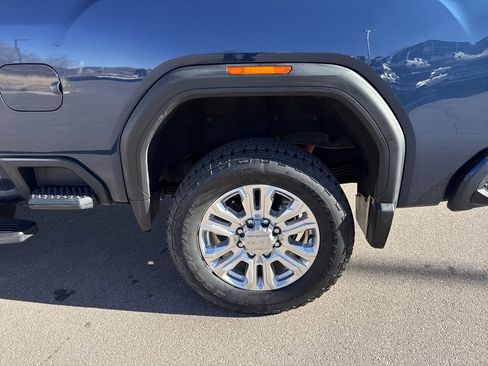 Used 2023 GMC Sierra 2500 Denali image 35