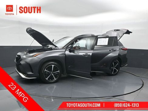 Used 2021 Toyota Highlander XSE AWD/4WD image 59