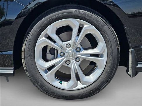 Used 2025 Honda Accord LX image 29