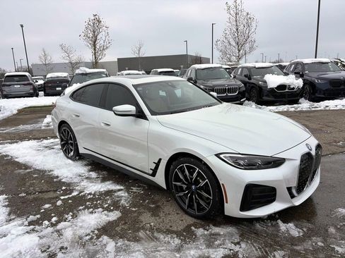 Certified 2022 BMW i4 eDrive40 w/ M Sport Package image 1