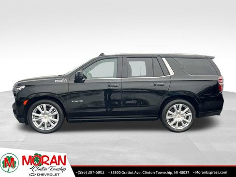 Used 2024 Chevrolet Tahoe High Country AWD/4WD image 3