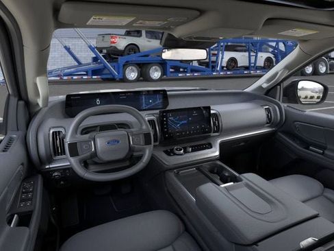 New 2026 Ford Expedition Active AWD/4WD image 9