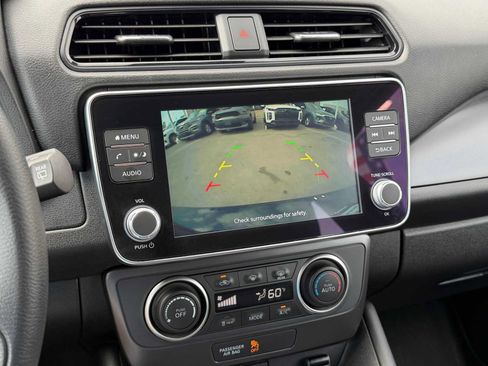 Used 2025 Nissan Leaf S FWD image 20