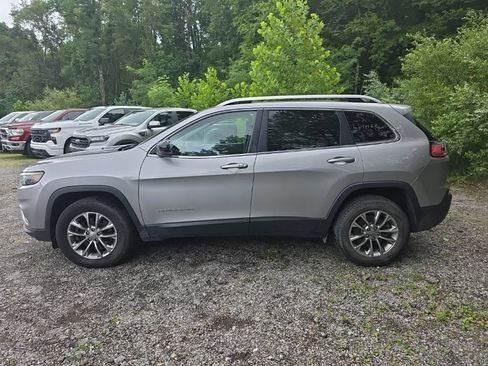 Used 2019 Jeep Cherokee Latitude Plus AWD/4WD image 4