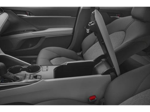 Used 2019 Toyota Camry LE FWD image 17