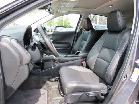 Used 2022 Honda HR-V EX-L image 12