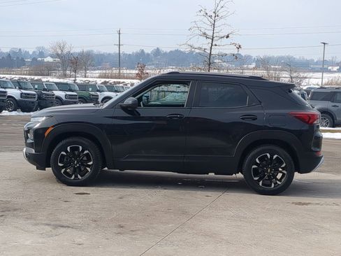 Used 2021 Chevrolet TrailBlazer LT w/ Convenience Package image 3