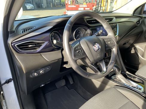 Used 2020 Buick Encore GX Preferred AWD/4WD image 2