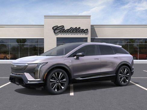 New 2026 Cadillac Optiq Luxury 2 image 2