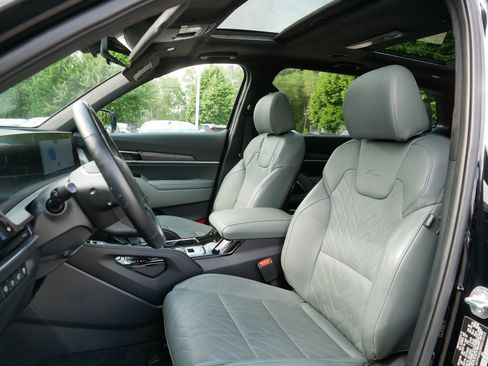 Certified 2024 Kia Telluride SX Prestige X-Line AWD/4WD image 35