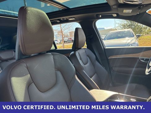 Certified 2024 Volvo XC90 B5 Plus w/ Protection Package Premier image 13