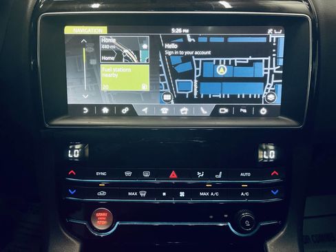 Used 2020 Jaguar F-PACE AWD/4WD image 29