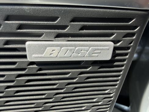Used 2025 Buick Enclave Preferred AWD/4WD image 16