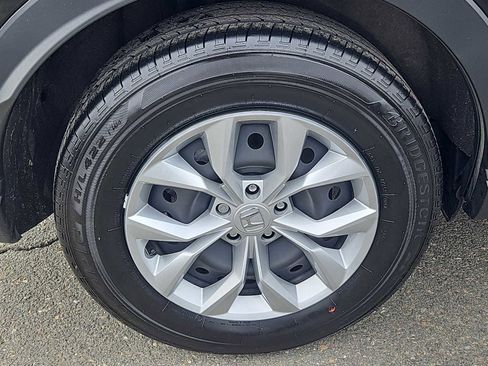 Certified 2025 Honda CR-V LX image 9