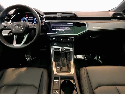 Certified 2025 Audi Q3 2.0T Premium Plus w/ Premium Plus Package AWD/4WD image 16