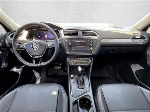 Used 2021 Volkswagen Tiguan SEL FWD image 15
