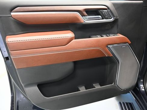 Used 2024 GMC Sierra 3500 Denali Ultimate image 35