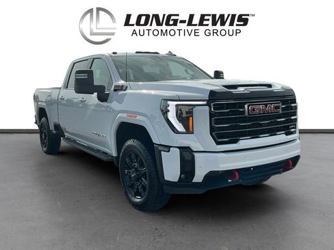 Used 2025 GMC Sierra 2500 AT4 w/ AT4 Premium Plus Package AWD/4WD image 10